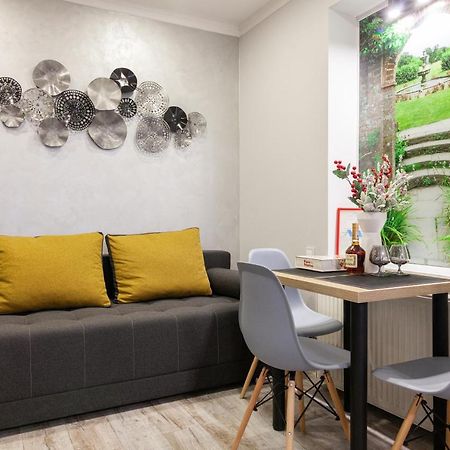 Alfa Apartments Kniazia Leva 2 Lviv Bagian luar foto